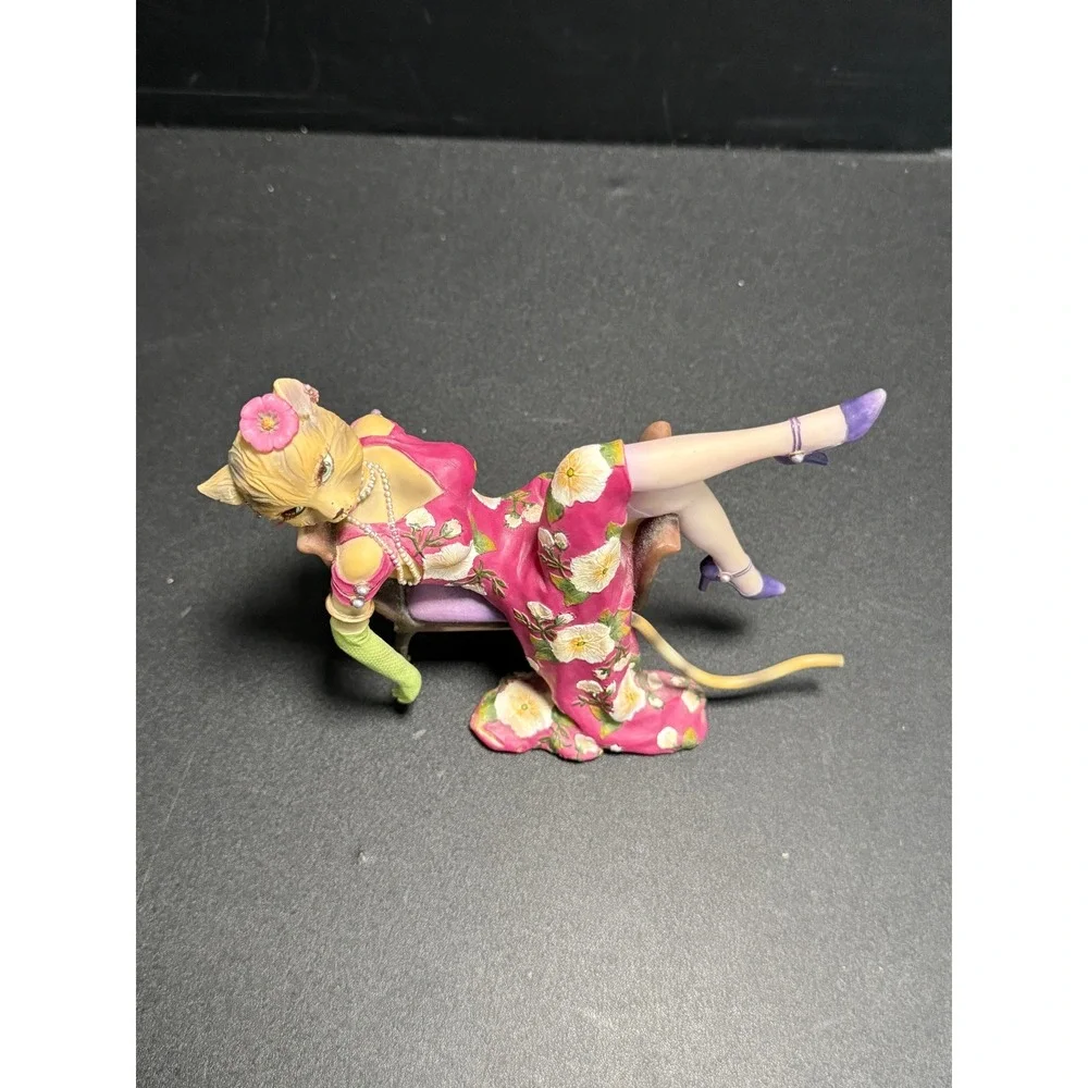 Margaret Le Van Collectible Figurine Katty Diva Cat Figurine Whimsical Kitsch